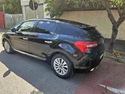 Negru Utilizat 2016 Citroën DS5 Hatchback | 7.300 EUR (Super Preț)