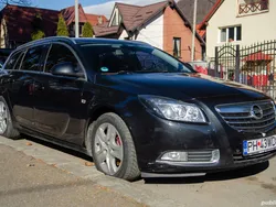 Negru Utilizat 2010 Opel Insignia Sport Break | 3.950 EUR