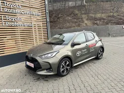 Verde Utilizat 2025 Toyota Yaris Hybrid Berlinǎ | 23.376 EUR (Scump)