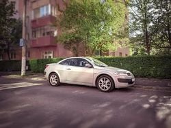 Utilizat 2004 Renault Mégane II | 2.600 EUR