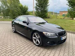 Negru Utilizat 2011 BMW 330 Sport Line Coupe | 12.790 EUR