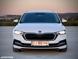 Culoarealb Utilizat 2020 Skoda Octavia SportLine Hatchback | 13.400 EUR (Preț bun)