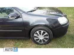Negru Utilizat 2005 VW Golf IV Coupe | 2.100 EUR (Puțin scump)