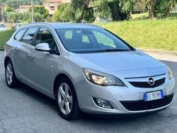 Gri Utilizat 2012 Opel Astra Cosmo Break | 3.700 EUR (Super Preț)