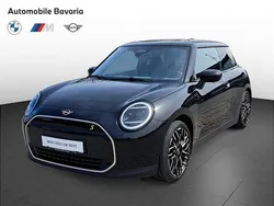 Midnight black ii Utilizat 2024 Mini Cooper SE Hatchback | 28.411 EUR (Preț OK)
