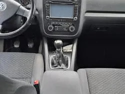Utilizat 2010 VW Jetta Berlinǎ | 4.500 EUR