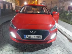 Rosu Utilizat 2019 Hyundai i30 Break | 7.999 EUR (Super Preț)