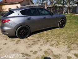Gri Utilizat 2017 Maserati Levante SUV | 30.500 EUR
