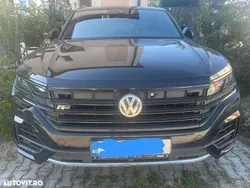 Culoarenegru Utilizat 2020 VW Touareg Style SUV | 42.000 EUR (Preț OK)