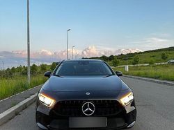 Negru Utilizat 2020 Mercedes A200 Hatchback | 26.000 EUR (Puțin scump)