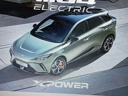 Utilizat 2024 MG MG4 EV Hatchback | 33.000 EUR