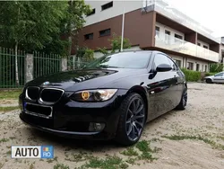 Negru Utilizat 2010 BMW 320 Shadowline Coupe | 12.999 EUR