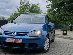 Utilizat 2005 VW Golf V Berlinǎ | 2.700 EUR