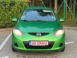 Culoareverde Utilizat 2010 Mazda 2 Edition Hatchback | 3.200 EUR (Preț bun)
