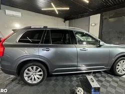 Gri Utilizat 2018 Volvo XC90 Momentum SUV | 32.800 EUR (Preț bun)
