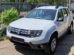 Alb Utilizat 2016 Dacia Duster Lauréate SUV | 8.500 EUR (Preț bun)