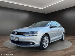 Gri Utilizat 2013 VW Jetta Comfortline Berlinǎ | 6.950 EUR (Preț OK)