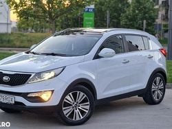 Alb Utilizat 2015 Kia Sportage DREAM-TEAM Edition SUV | 9.750 EUR