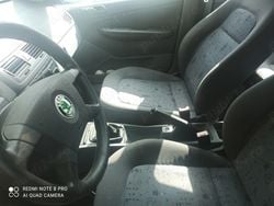 Utilizat 2002 Skoda Fabia Hatchback | 500 EUR (Preț bun)