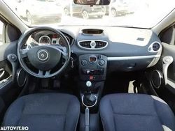 Utilizat 2008 Renault Clio II Berlinǎ | 2.000 EUR