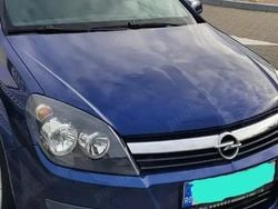 Albastru Utilizat 2007 Opel Astra Hatchback | 2.500 EUR (Preț OK)