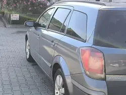 Gri Utilizat 2005 Opel Astra Break | 2.250 EUR (Puțin scump)