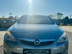 Argint Utilizat 2014 Opel Astra Active Berlinǎ | 4.300 EUR (Preț bun)
