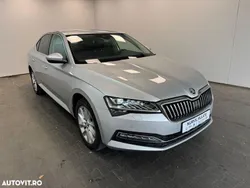 Gri Utilizat 2020 Skoda Superb Style Berlinǎ | 16.940 EUR (Preț OK)