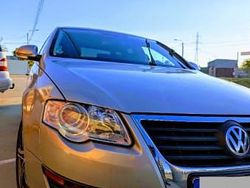 Bej Utilizat 2006 VW Passat Berlinǎ | 3.490 EUR (Preț OK)