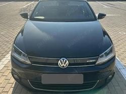 Culoarenegru Utilizat 2013 VW Jetta Hybrid Comfortline Berlinǎ | 7.500 EUR