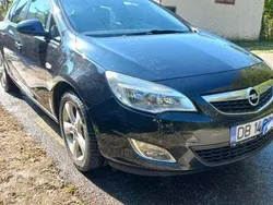 Utilizat 2012 Opel Astra Hatchback | 5.300 EUR (Puțin scump)
