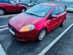 Rosu Utilizat 2008 Fiat Grande Punto Hatchback | 1.200 EUR (Super Preț)