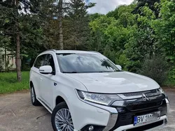 Culoarealb Utilizat 2020 Mitsubishi Outlander P-HEV SUV | 21.300 EUR (Preț OK)