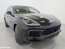 Culoarenegru Utilizat 2022 Porsche Cayenne SUV | 64.614 EUR