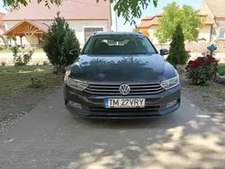 Negru Utilizat 2016 VW Passat Break | 8.590 EUR (Super Preț)