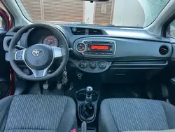 Rosu Utilizat 2012 Toyota Yaris Berlinǎ | 4.300 EUR