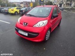 Culoarerosu Utilizat 2007 Peugeot 107 Hatchback | 2.200 EUR