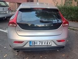 Argintiu Utilizat 2014 Volvo V40 Break | 10.900 EUR (Puțin scump)