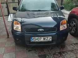 Utilizat 2010 Ford Fusion Monovolum | 2.600 EUR
