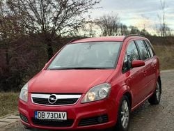 Rosu Utilizat 2005 Opel Zafira Monovolum | 1.800 EUR (Preț OK)