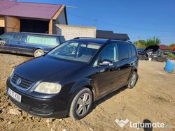 Utilizat 2007 VW Touran Monovolum | 2.499 EUR