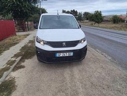 Culoarealb Utilizat 2022 Peugeot Partner Van | 9.900 EUR (Scump)