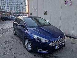 Culoarealbastru Utilizat 2014 Ford Focus Titanium Hatchback | 7.100 EUR (Puțin scump)
