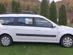 Utilizat 2012 Dacia Logan MCV Lauréate Break | 2.790 EUR (Super Preț)