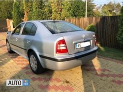 Gri Utilizat 2008 Skoda Octavia Berlinǎ | 2.900 EUR (Preț OK)
