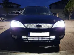 Negru Utilizat 2004 Ford Mondeo Ghia Break | 1.900 EUR (Super Preț)