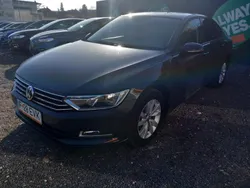Argintiu Utilizat 2018 VW Passat Trendline Berlinǎ | 16.950 EUR (Preț bun)