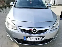 Utilizat 2011 Opel Astra Berlinǎ | 4.000 EUR