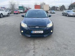 Albastru Utilizat 2013 Ford Focus Hatchback | 4.750 EUR (Preț OK)