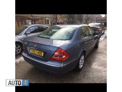 Albastru Utilizat 2004 Mercedes 320 | 2.800 EUR